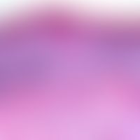 Keratosis actinica:&nbsp;Lichenoider Typ: Unregelgmäßig konfiguriertes Oberflächenepithel mit ebe...