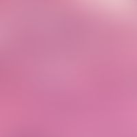 Candidose, chronisch-mukokutane (CMC). Detailaufnahme der Epitheloberfläche mit spongiformer Para...