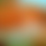 Purpura Schönlein-Henoch: z.T. hämorrhagische Blasen auf hellroten Flecken..
